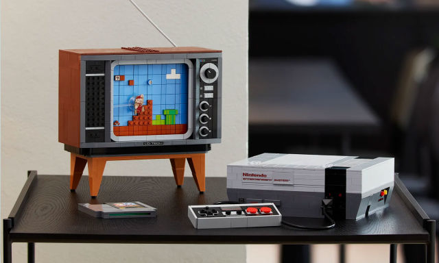 Holiday Gift Guide: Super Mario Nintendo Entertainment System